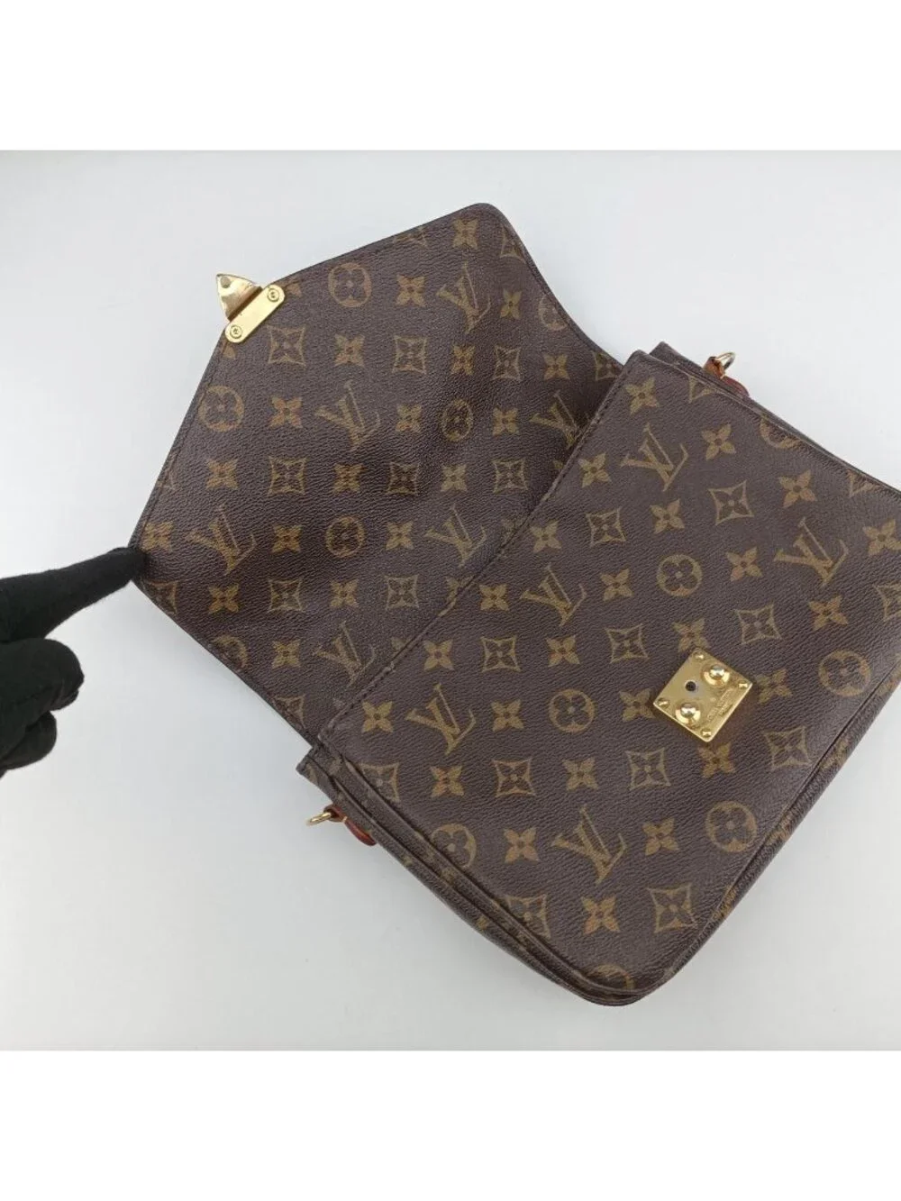 Louis Vuitton Pochette Metis MM Monogram Brown Canvas Handbag